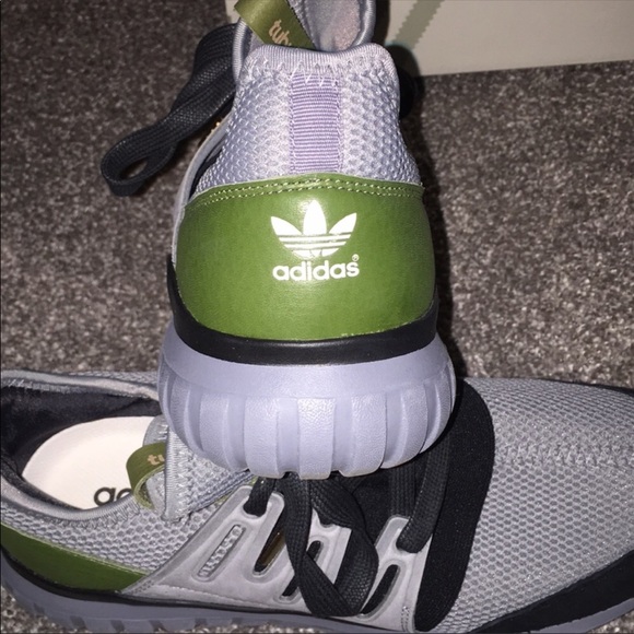 Brand new adidas - Picture 2 of 2